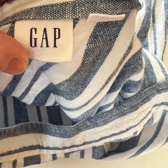 Gap Blue and White Striped Linen Blend Romper, size 8P - Picture 9 of 10